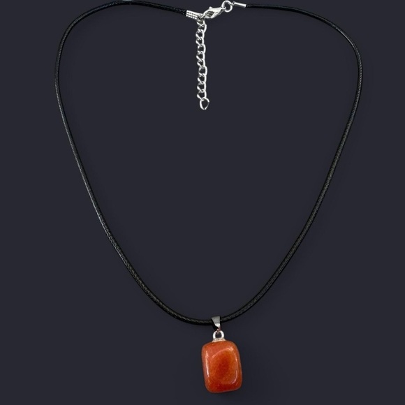 Carnelian Agate Stone Pendant Necklace - Picture 1 of 3